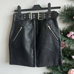 Forever 21 Black Mini Pencil Skirt Night Out